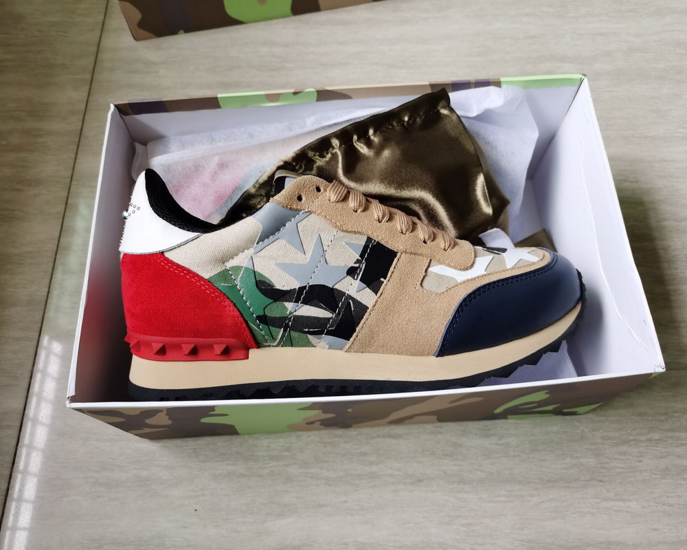 Top Quality Womens Mens Boots studded Leather Suede Shoes Camo Camouflage Sneakers Studded Rockrunner Casual Trainers Walking Shoes Sneakers
Top Quality Womens Mens Boots studded Leather Suede Shoes Camo Camouflage Sneakers Studded Rockrunner Casual Trainers Walking Shoes Sneakers