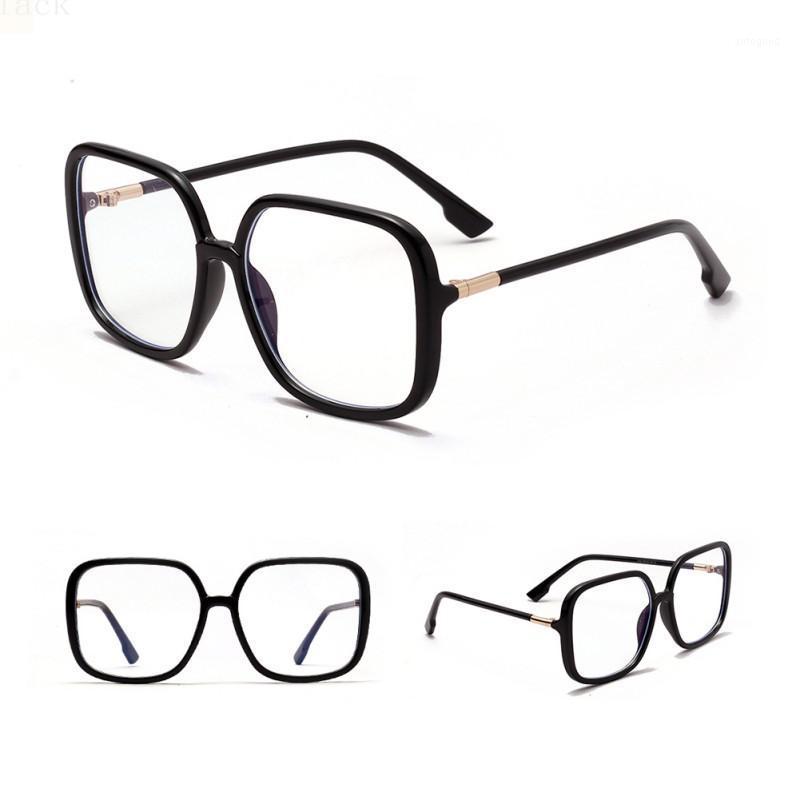 Sunglasses Women Retro Square Semi-Metal Flat Mirror Classic Elegance Frame PC Optical Glasses Style1
Sunglasses Women Retro Square Semi-Metal Flat Mirror Classic Elegance Frame PC Optical Glasses Style1