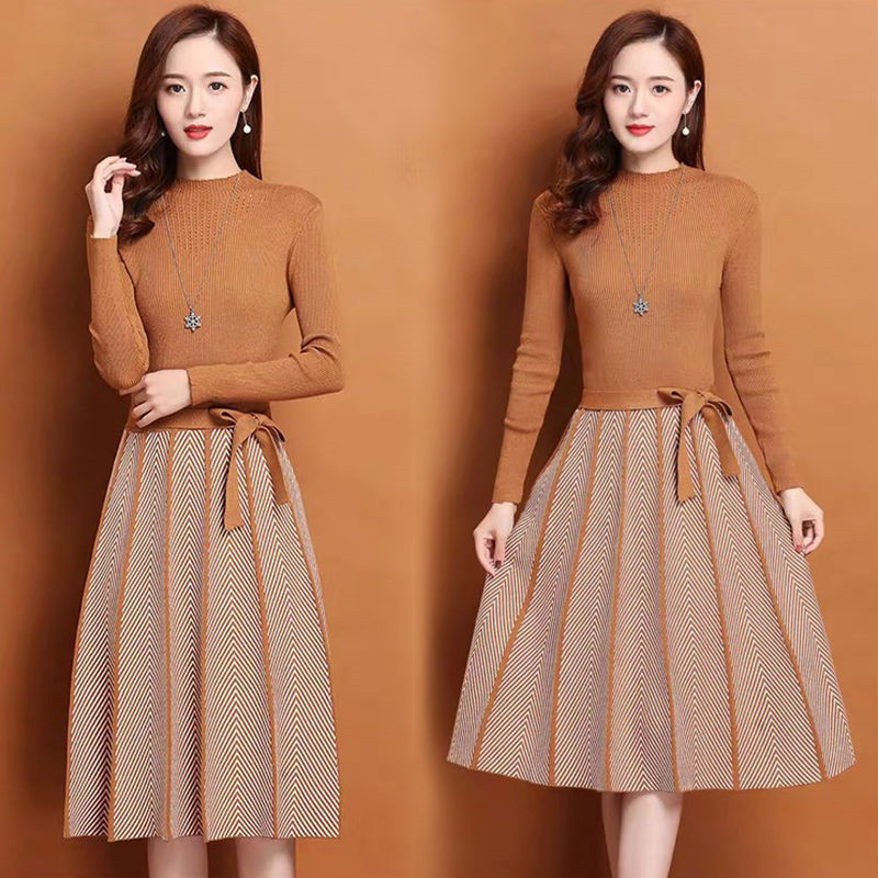 Elegant Knitted pleated Female Autumn Winter Long Sleeve Sweater Women Office Lady Casual Midi Dress 201030