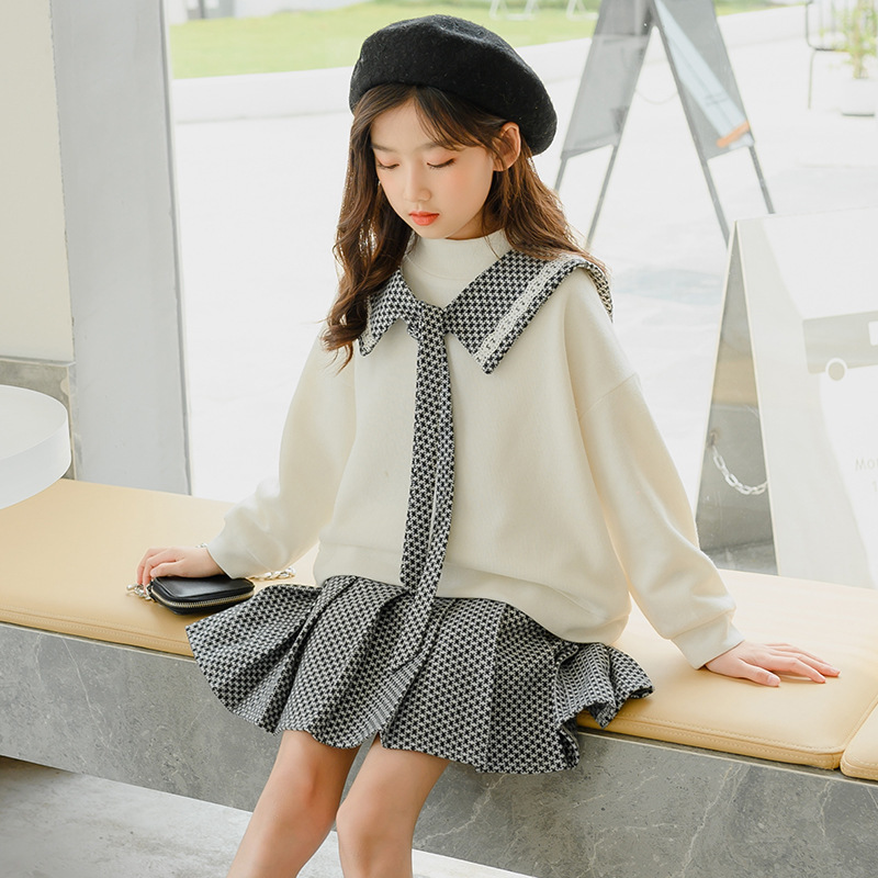 2020 autumn and winter new girls' long sleeves, velvet Lapel sweaterwith pleated skirt 2 pieces.X1019