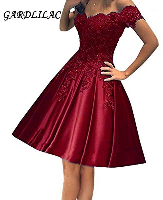 Women's Off the Shoulder Prom Dresses Short Homecoming Dress Homecoming Lace Applique Wedding Party Gowns G01321, Black
Women's Off the Shoulder Prom Dresses Short Homecoming Dress Homecoming Lace Applique Wedding Party Gowns G01321, Black