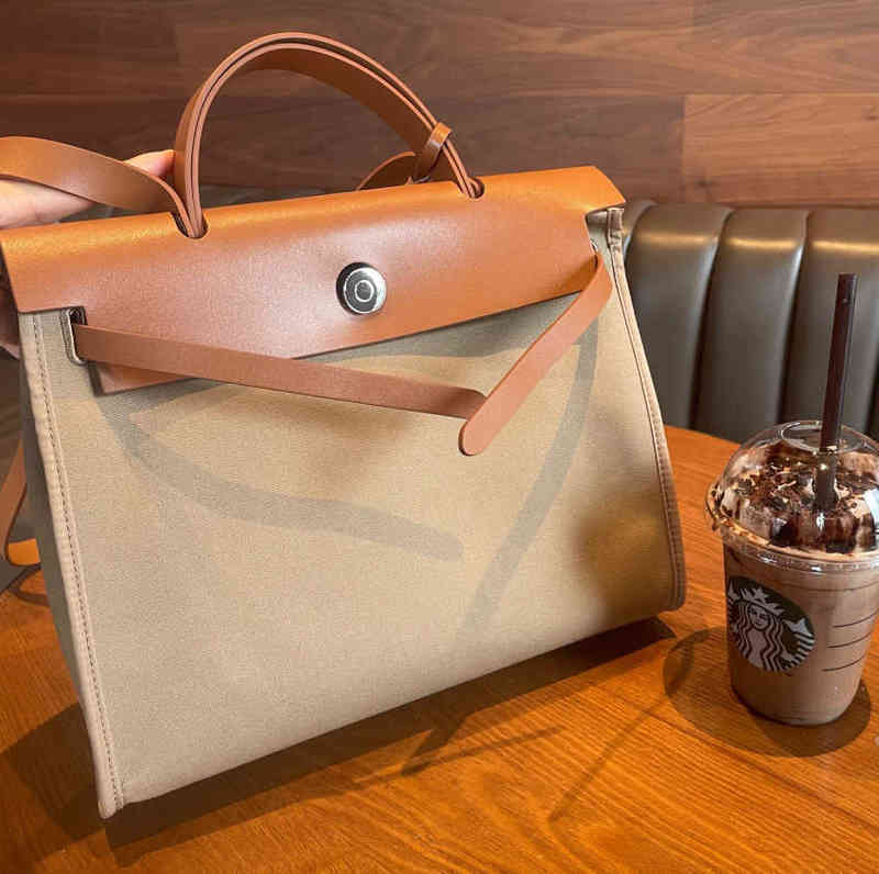 Designer herbag bags bag 31cm leather stitched canvas large capacity, Brown windbreaker grey
Designer herbag bags bag 31cm leather stitched canvas large capacity, Brown windbreaker grey