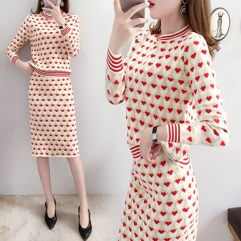 New Spring Knitted Long Sleeve Pullover Shirt+ Fine Set of Two Casual Fashion Pieces Trellis Skirt All Female R646 Pfyv, Red.
New Spring Knitted Long Sleeve Pullover Shirt+ Fine Set of Two Casual Fashion Pieces Trellis Skirt All Female R646 Pfyv, Red.