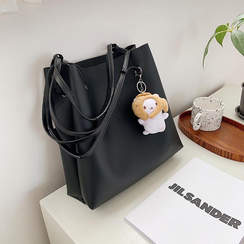 Luxury Designer PU Leather Shoulder Bags For Women 2021 Chain Large Capacity Handbags Travel Hand Bag Female Big Tote Bags Bolso, White1
Luxury Designer PU Leather Shoulder Bags For Women 2021 Chain Large Capacity Handbags Travel Hand Bag Female Big Tote Bags Bolso, White1