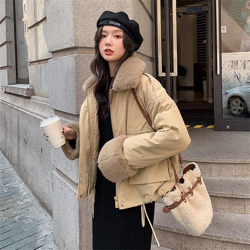 2021 New Korean Style Lambswool Parkas Solid Skin Collar Long Sleeves Large Size Female Jacket Winter Lady KDPC, Dark brown.
2021 New Korean Style Lambswool Parkas Solid Skin Collar Long Sleeves Large Size Female Jacket Winter Lady KDPC, Dark brown.