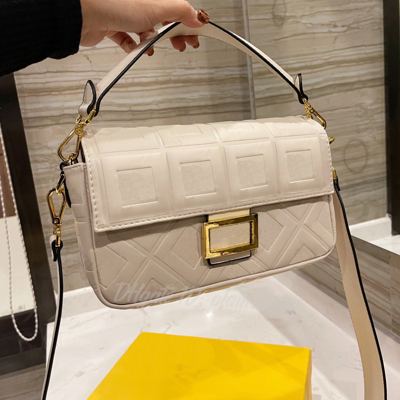 Wallets luxury fashion Baguette bags Shoulder Bags designer lady crossbody purse handbag women casual shopping bag Interior compartment clutch letter tote purses, Black
Wallets luxury fashion Baguette bags Shoulder Bags designer lady crossbody purse handbag women casual shopping bag Interior compartment clutch letter tote purses, Black