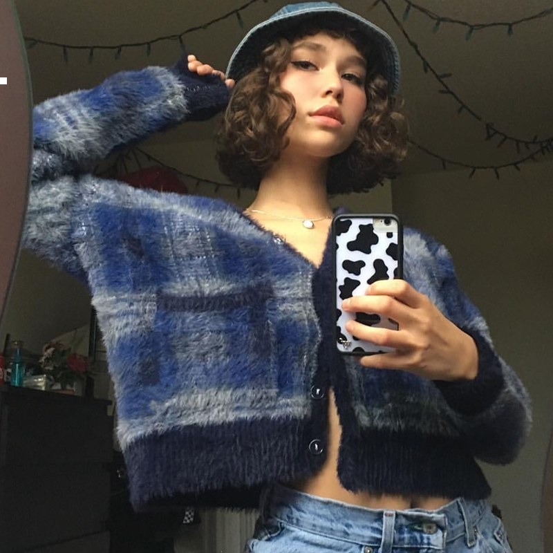 New Chess 2021 Cardigan Green Nightgown Cut Top to Autumn Designer Luxury Woman Clothes Pxxl JYFZ, Blue plaid.
New Chess 2021 Cardigan Green Nightgown Cut Top to Autumn Designer Luxury Woman Clothes Pxxl JYFZ, Blue plaid.