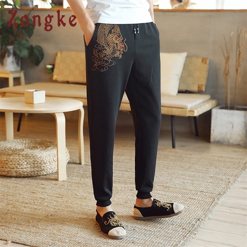 Zongke Autumn Chinese Dragon Casual Pants Men's Harem Pants Hip Hop Joggers Men Pants Japanese Streetwear Men Clothing 5XL 201125, Black
Zongke Autumn Chinese Dragon Casual Pants Men's Harem Pants Hip Hop Joggers Men Pants Japanese Streetwear Men Clothing 5XL 201125, Black