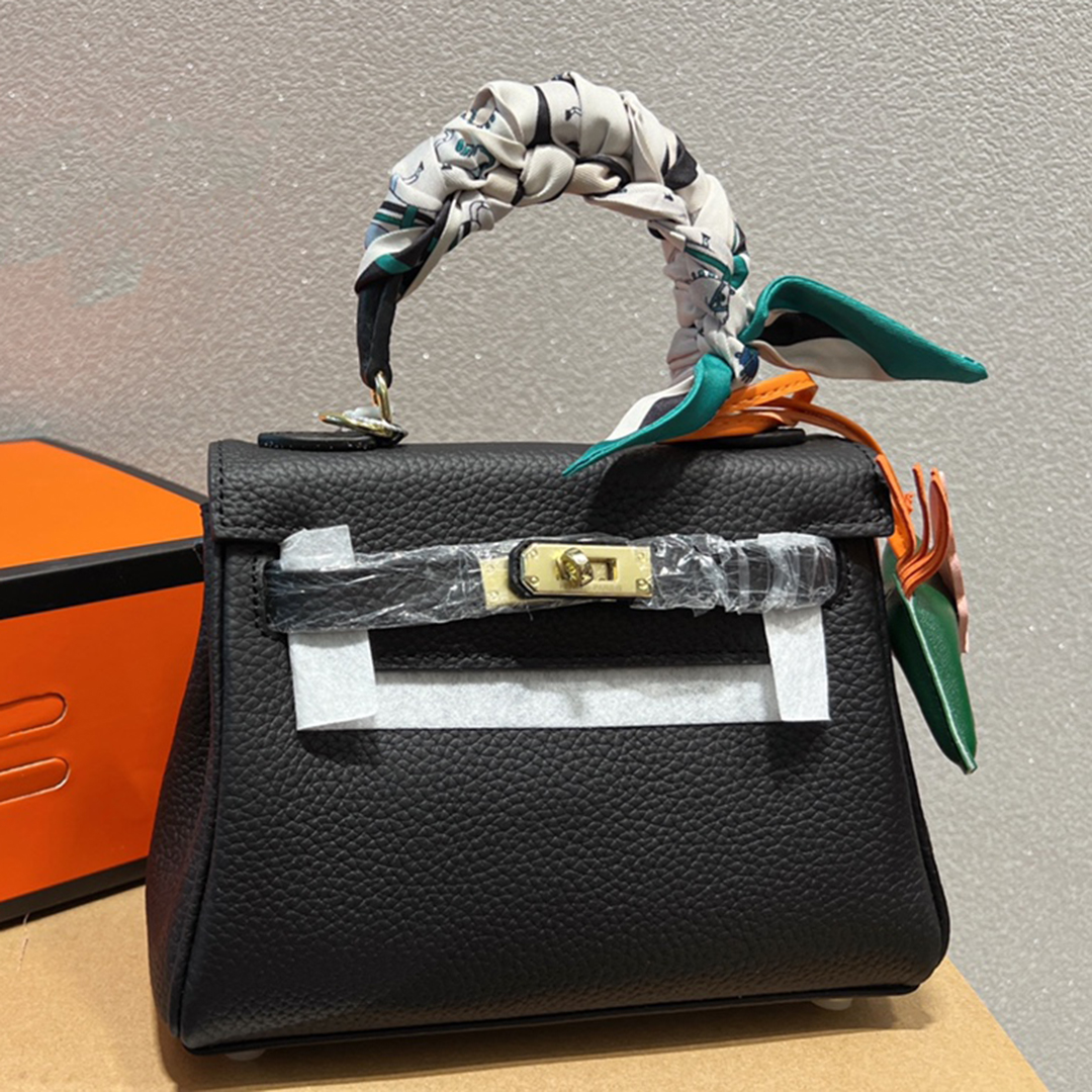 Luxury Designer France Brand Classic Kellyy Totes Bags High Quality Genuine Leather Women Crossbody Bag Fashion Bestselling Horse Handbags Designers Shoulder Bag, Red
Luxury Designer France Brand Classic Kellyy Totes Bags High Quality Genuine Leather Women Crossbody Bag Fashion Bestselling Horse Handbags Designers Shoulder Bag, Red