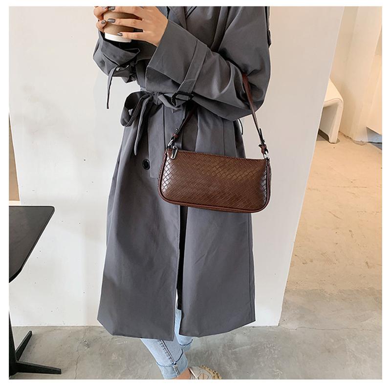 Fashion weaving Pattern Baguette bags MINI PU Leather Shoulder Bags For Women Chain Designer Luxury Handbag Female Travel tote, Beige
Fashion weaving Pattern Baguette bags MINI PU Leather Shoulder Bags For Women Chain Designer Luxury Handbag Female Travel tote, Beige