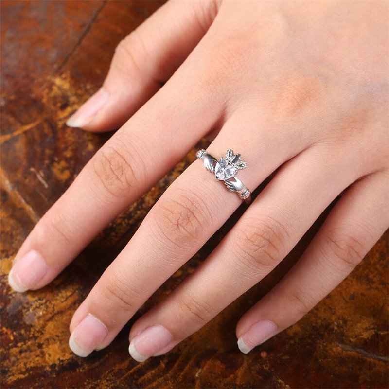 Simple Fashion Jewelry Crown Wedding Ring 925 Sterling Silver Heart Cut White Topaz CZ Diamond Party Ins Popular Women Engagement Band Ring