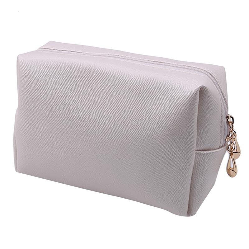 1Pc Solid Color Makeup Bag Cosmetic Bag For Women Hot Sell Fashion Make up Travel Female Zipper Storage, Gold
1Pc Solid Color Makeup Bag Cosmetic Bag For Women Hot Sell Fashion Make up Travel Female Zipper Storage, Gold