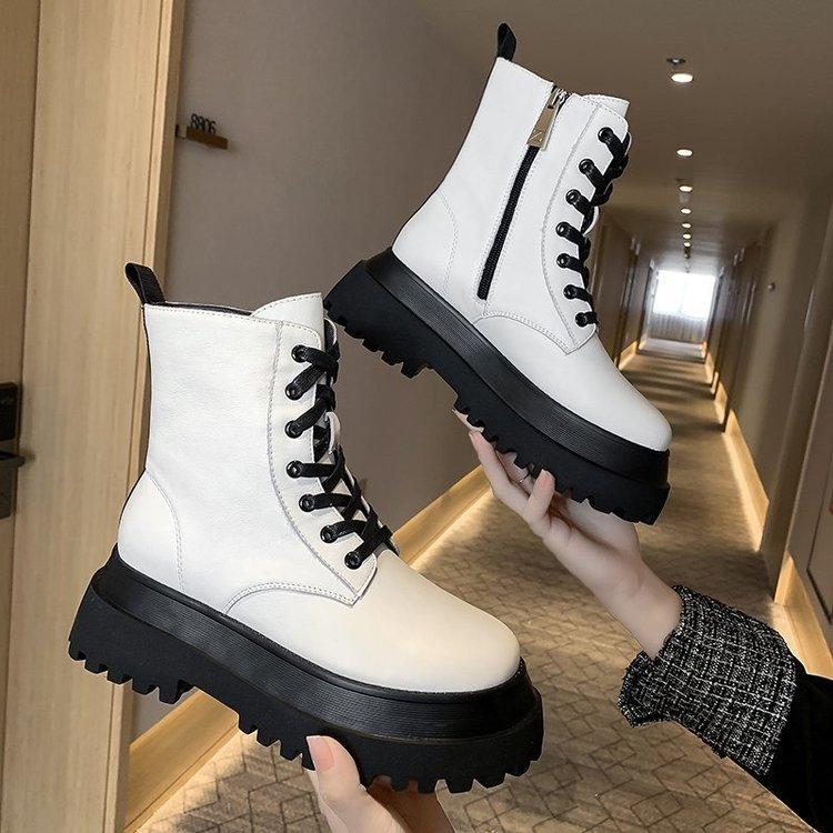 2020 New winter Short Boots Women's Solid Color women shoes Thin Single women Boots Breathable Platform Increased M8-21, Black
2020 New winter Short Boots Women's Solid Color women shoes Thin Single women Boots Breathable Platform Increased M8-21, Black