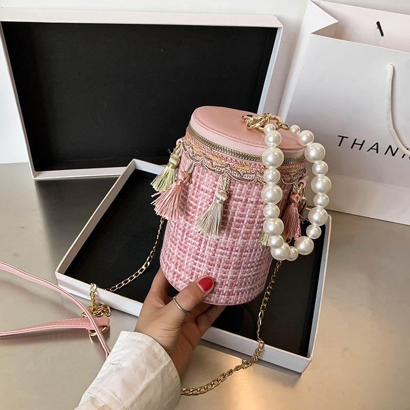 Vintage Retro Bucket Bag Woman 2021 Trend New Luxury Pearl Shoulder Bags Fashion Chain Novelties Women's Shoulder Strap Handbag, Black
Vintage Retro Bucket Bag Woman 2021 Trend New Luxury Pearl Shoulder Bags Fashion Chain Novelties Women's Shoulder Strap Handbag, Black