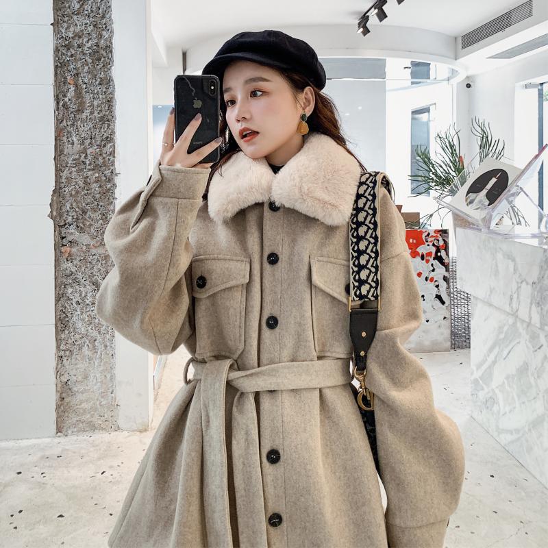 Oatmeal color cloth coat female brief paragraph 2020 new winter little son waist with thick fur coat, Black
Oatmeal color cloth coat female brief paragraph 2020 new winter little son waist with thick fur coat, Black
