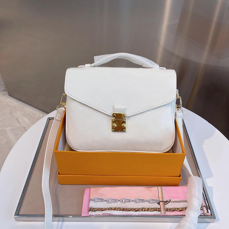 B-6 BAG Women Leather Handbags and Small purses Female Square bags Fashion Cover Lock Shoulder Hot sell Designer Travel toilet bags, Drying agent
B-6 BAG Women Leather Handbags and Small purses Female Square bags Fashion Cover Lock Shoulder Hot sell Designer Travel toilet bags, Drying agent