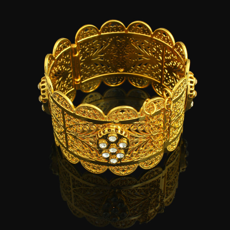 Dubai Wide Rhinestone Bangle&Bracelet for Women 24K Gold Color Crystal Bracelets Ethiopian African Middle East Eritrea Jewelry
Dubai Wide Rhinestone Bangle&Bracelet for Women 24K Gold Color Crystal Bracelets Ethiopian African Middle East Eritrea Jewelry