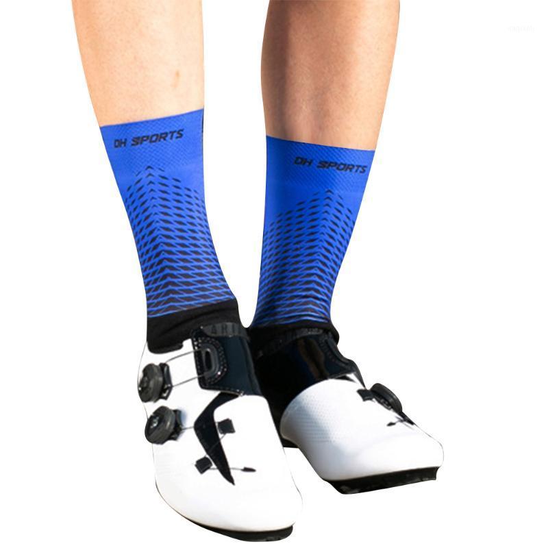 High quality Professional Brand Sport Socks Breathable Road Bicycle Socks Men and Women Outdoor Sports Racing Cycling1, Black
High quality Professional Brand Sport Socks Breathable Road Bicycle Socks Men and Women Outdoor Sports Racing Cycling1, Black