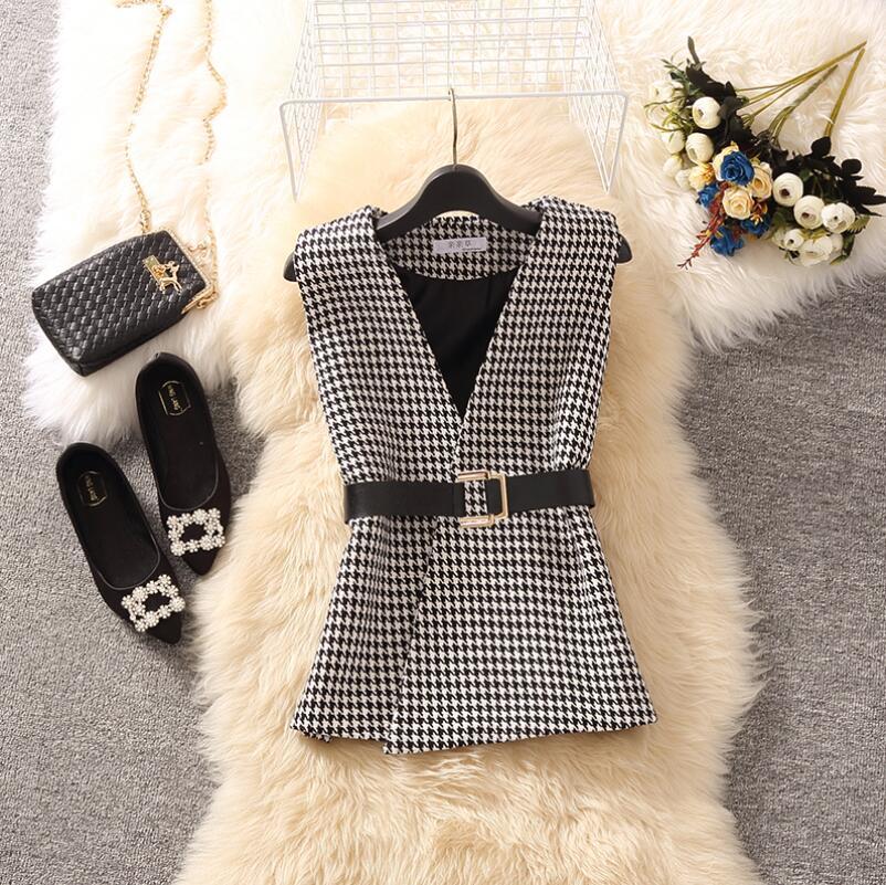 2021 Autumn of Vintage Sleeveless Plaid Women's Waistcoat with Low v Vest Casual Female Top Chaleco Mujer P2253 Ay60, Black
2021 Autumn of Vintage Sleeveless Plaid Women's Waistcoat with Low v Vest Casual Female Top Chaleco Mujer P2253 Ay60, Black