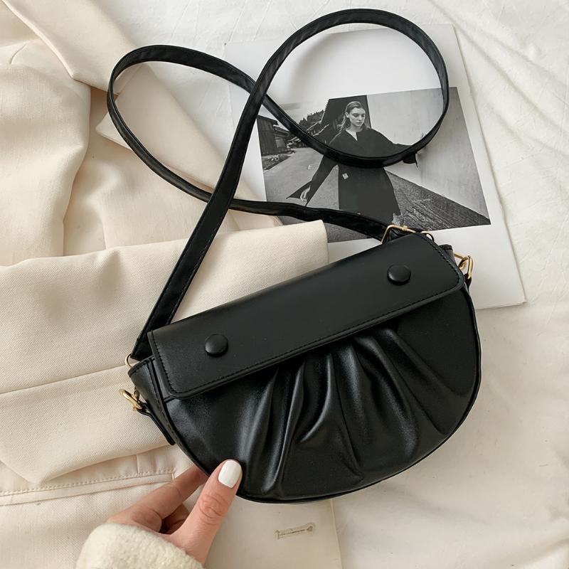 2021 Fashion Women Pleated Shoudler Bag Solid Color Curved Tote Bags Female PU Leather Half Moon Crossbody Ladies Satchel Bags, Black
2021 Fashion Women Pleated Shoudler Bag Solid Color Curved Tote Bags Female PU Leather Half Moon Crossbody Ladies Satchel Bags, Black