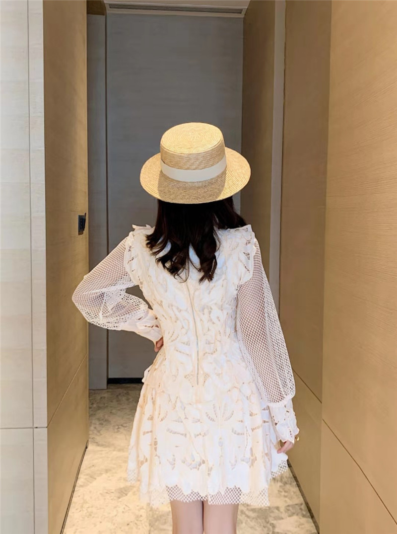 New Fashions Beige Lace for the Woman with Long Sleeves Crocheted Elegant Rags As Party Dresses Ladies Dressed in Luxury 628l
New Fashions Beige Lace for the Woman with Long Sleeves Crocheted Elegant Rags As Party Dresses Ladies Dressed in Luxury 628l