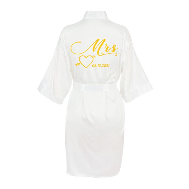 Custom Mrs Wedding Party Women Short Robe Unique Satin Wedding Robe Bride Dress Robes Personalized Party Bathrobe Supply, Black
Custom Mrs Wedding Party Women Short Robe Unique Satin Wedding Robe Bride Dress Robes Personalized Party Bathrobe Supply, Black