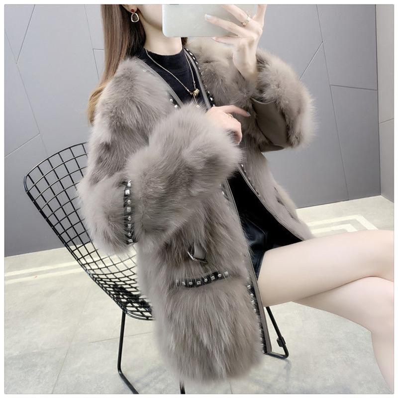 High Quality Women' Faux Fur Coat New Autumn Winter Artificial Fur Coat Fashion Elegant Soft Thick Warm Faux Jackets H675, Green
High Quality Women' Faux Fur Coat New Autumn Winter Artificial Fur Coat Fashion Elegant Soft Thick Warm Faux Jackets H675, Green