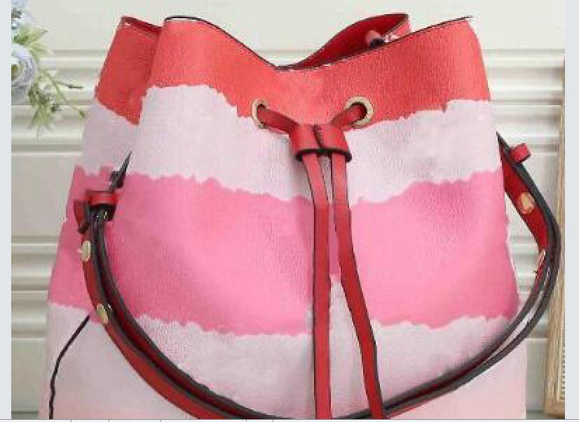 FREE 2022 bucket bag tie-dye printing cherry blossom pink handbag handbag shoulder bag messenger bag outdoor
FREE 2022 bucket bag tie-dye printing cherry blossom pink handbag handbag shoulder bag messenger bag outdoor