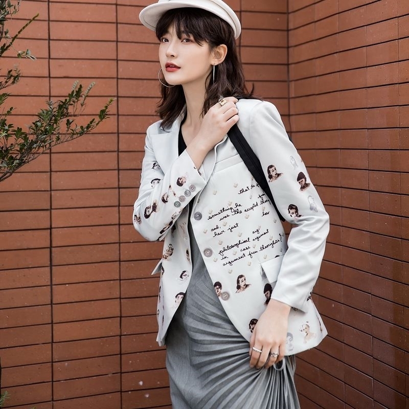 CHEERART Spring Casual Blazer Women Jacket Grey Letter Character Print High Fashion Blazer Coat Button Up 201102