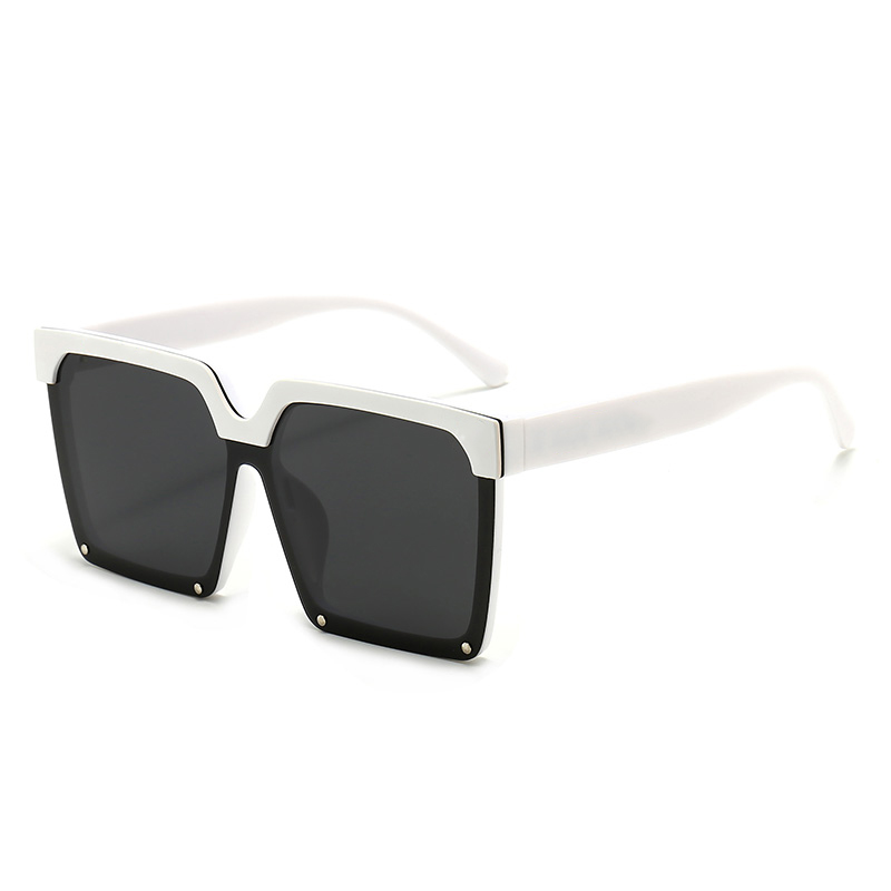 2021 new Fashion high quality Designer Sunglasses High Quality Brand Polarized lens Sun glasses Eyewear For Women eyeglasses metal frame 561
2021 new Fashion high quality Designer Sunglasses High Quality Brand Polarized lens Sun glasses Eyewear For Women eyeglasses metal frame 561