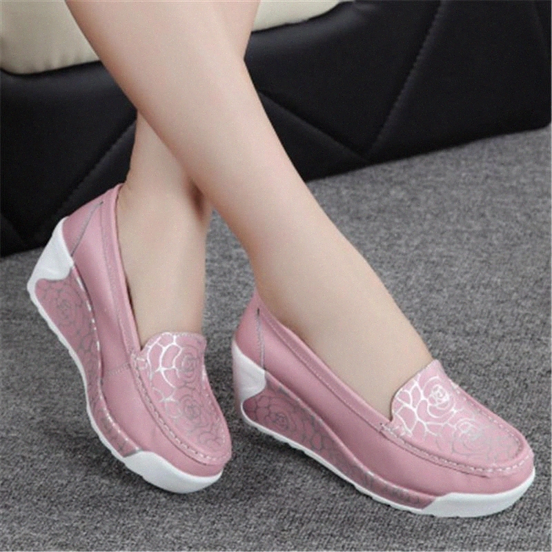 Breathable Hole Casual Women's Shoes Platform Flats Lady Beauty Sewing Fitness Shoe New Trendy Health Wedges Sneakers Size 35-40 #EM2f
Breathable Hole Casual Women's Shoes Platform Flats Lady Beauty Sewing Fitness Shoe New Trendy Health Wedges Sneakers Size 35-40 #EM2f