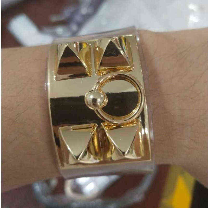 [EWQ] 2022 Spring New Rivet Gold-plated Alloy Leather Bracelet For Women Punk Transparent Bangles Female Tide Accessories PF168 X220216