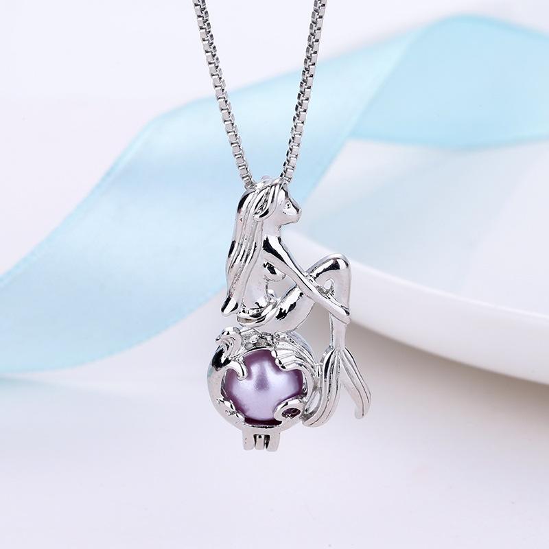 2020 New Fashion Mermaid Pendant Necklace Delicate Lovely Collarbone Chain Charm Purple Freshwater Pearl Necklace Women Jewelry
2020 New Fashion Mermaid Pendant Necklace Delicate Lovely Collarbone Chain Charm Purple Freshwater Pearl Necklace Women Jewelry
