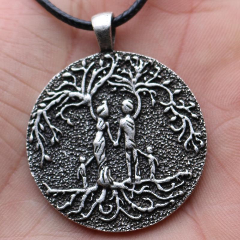 Yggdrasil Amulet Viking Tree Of Life Pendant Necklace Family Tree of Life Norse Chains Necklaces Mom Kids Jewelry femme collier
Yggdrasil Amulet Viking Tree Of Life Pendant Necklace Family Tree of Life Norse Chains Necklaces Mom Kids Jewelry femme collier