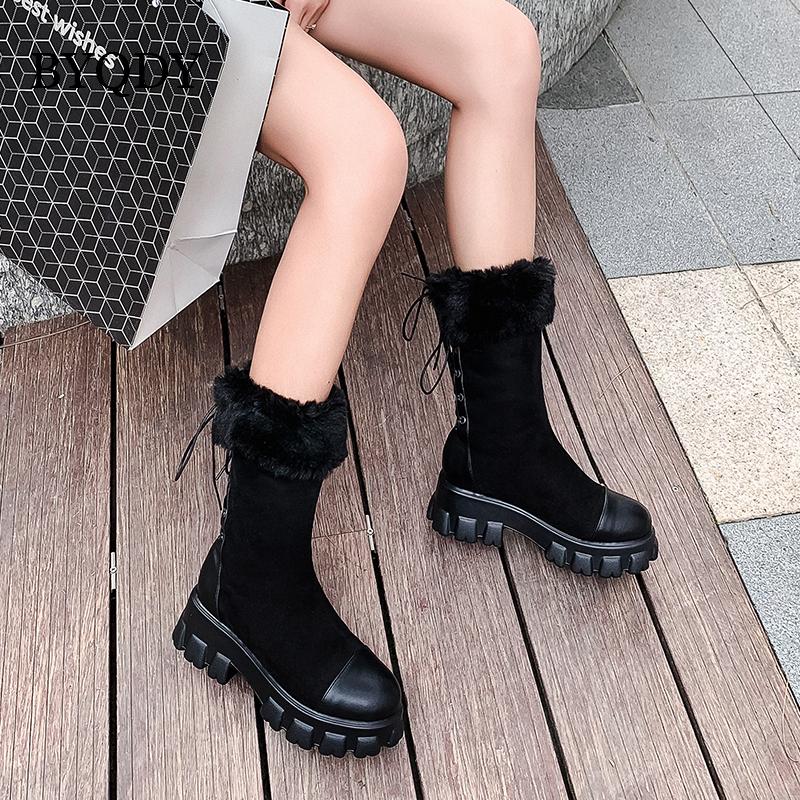 BYQDY New Thick Heels Lace Up Snow Boots Women Retro Mid Boots Winter Warm Comfortable Plush Women Platform Bootie Femme, Black
BYQDY New Thick Heels Lace Up Snow Boots Women Retro Mid Boots Winter Warm Comfortable Plush Women Platform Bootie Femme, Black