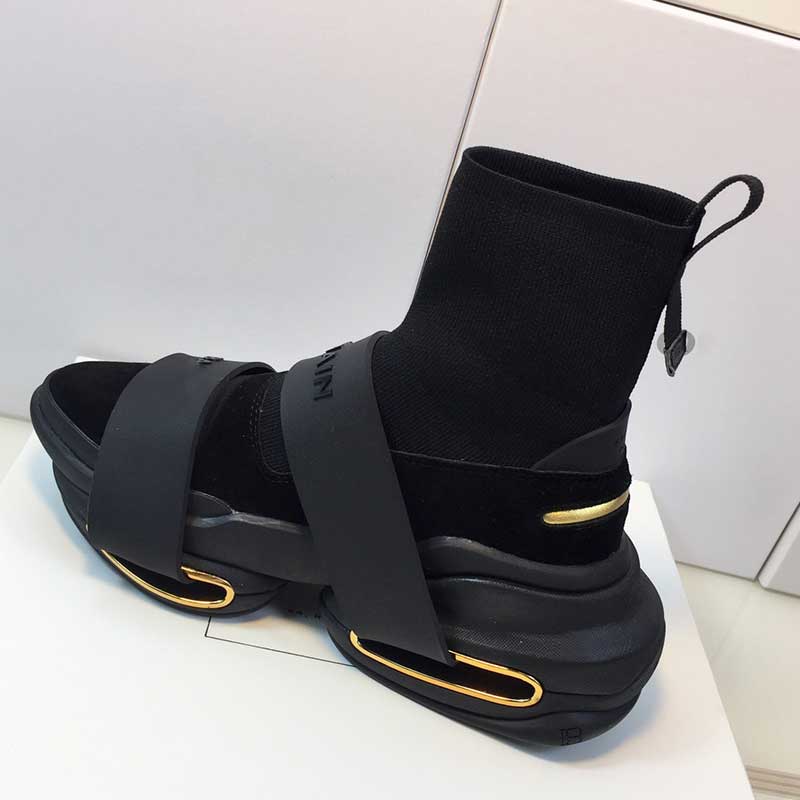 2021 Paris Winter Fashion Star Fashion Casual Shoes Women Men Socks Shoes Pairs Non-slip Sole 35-45 siez top sneakers Metal Metal decoration, White letter logo
2021 Paris Winter Fashion Star Fashion Casual Shoes Women Men Socks Shoes Pairs Non-slip Sole 35-45 siez top sneakers Metal Metal decoration, White letter logo