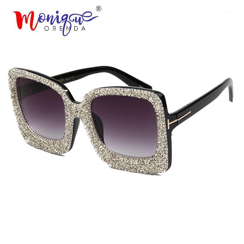 Overiszed 2020 Square Sunglasses women vintage rhinestone Gradient Sun Glasses Men New shades female1
Overiszed 2020 Square Sunglasses women vintage rhinestone Gradient Sun Glasses Men New shades female1