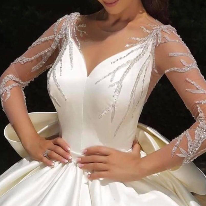 Princess Ball Gown Wedding Dresses With Tulle Cape Sheer Neck Illusion Long Sleeves Sequins Applqiues Bridal Gowns Vestidos