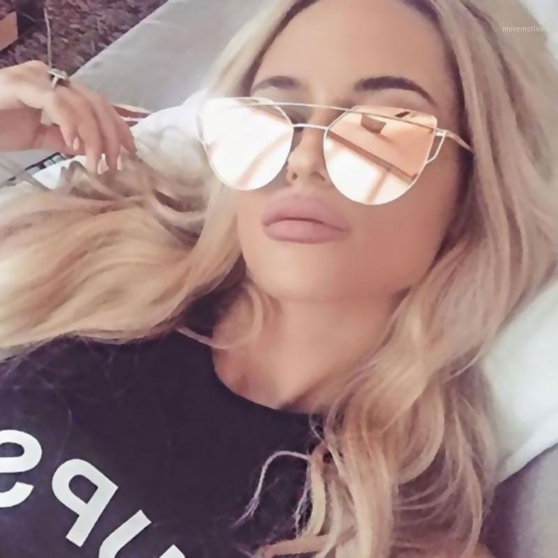 TOYEARN Vintage Lady Cat Eye Sunglasses Women Men Gradient Clear Glasses Rose Gold Twin-Beam Mirror Sun Glasses For Female Male1
TOYEARN Vintage Lady Cat Eye Sunglasses Women Men Gradient Clear Glasses Rose Gold Twin-Beam Mirror Sun Glasses For Female Male1
