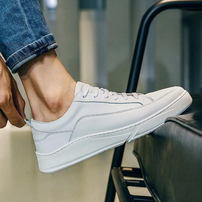 Men Shoes Sneakers Breathable Fashion Men Shoes masculino lace up genuine leather Sneakers Male Shoes Solid Men Footwear L4 #BX6c
Men Shoes Sneakers Breathable Fashion Men Shoes masculino lace up genuine leather Sneakers Male Shoes Solid Men Footwear L4 #BX6c