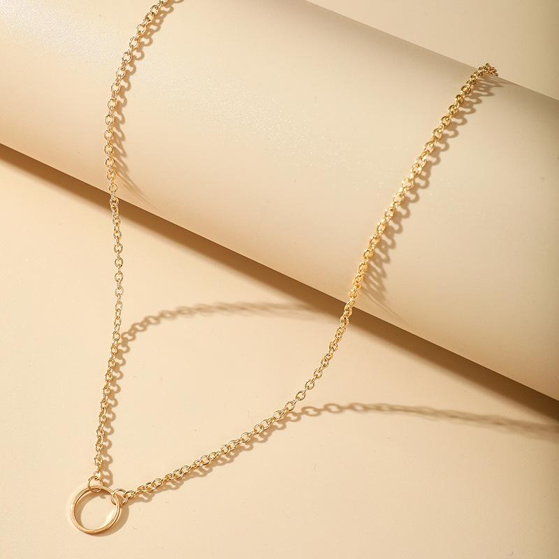 Classic fashion style clavicle chain new personality fashion simple Circle Necklace neck chain
Classic fashion style clavicle chain new personality fashion simple Circle Necklace neck chain