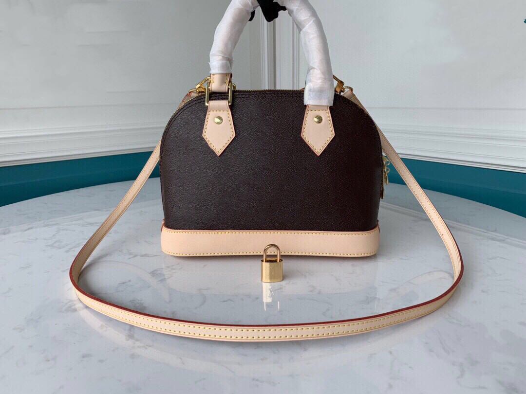 CLASSIC LOCK Alma BB Handbag Golden Padlock Keys 2 Toron Handles Fitted with Detachable Strap Charming Small Bag Perfect for Crossbody Wear, Brown flower
CLASSIC LOCK Alma BB Handbag Golden Padlock Keys 2 Toron Handles Fitted with Detachable Strap Charming Small Bag Perfect for Crossbody Wear, Brown flower
