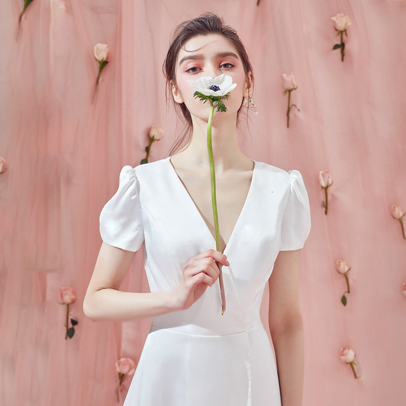 2021 New *simple Cetim Decorate v Short Bride Dressed Novia Robe Mari e Formal Wedding Dress WAWN, Same as pictures
2021 New *simple Cetim Decorate v Short Bride Dressed Novia Robe Mari e Formal Wedding Dress WAWN, Same as pictures