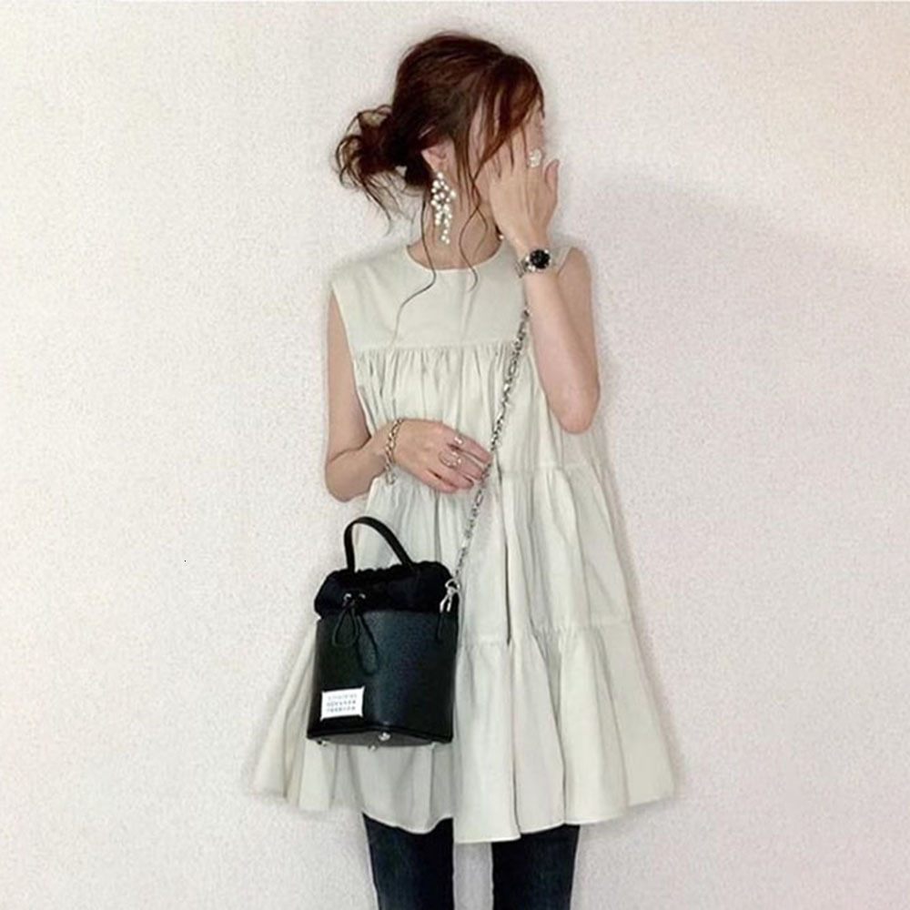 2021 New Loose Women Tops Summer Sleeveless Round Neck Shirts Korean Janpan Female Long Blouse 5Z49, Beige
2021 New Loose Women Tops Summer Sleeveless Round Neck Shirts Korean Janpan Female Long Blouse 5Z49, Beige