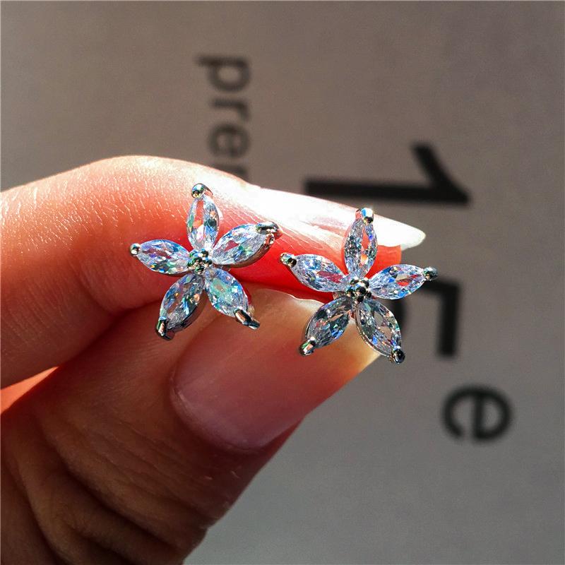 Cute Female Small Star Stud Earrings Silver Color White Rainbow Stone Earrings Double Wedding For Women
Cute Female Small Star Stud Earrings Silver Color White Rainbow Stone Earrings Double Wedding For Women
