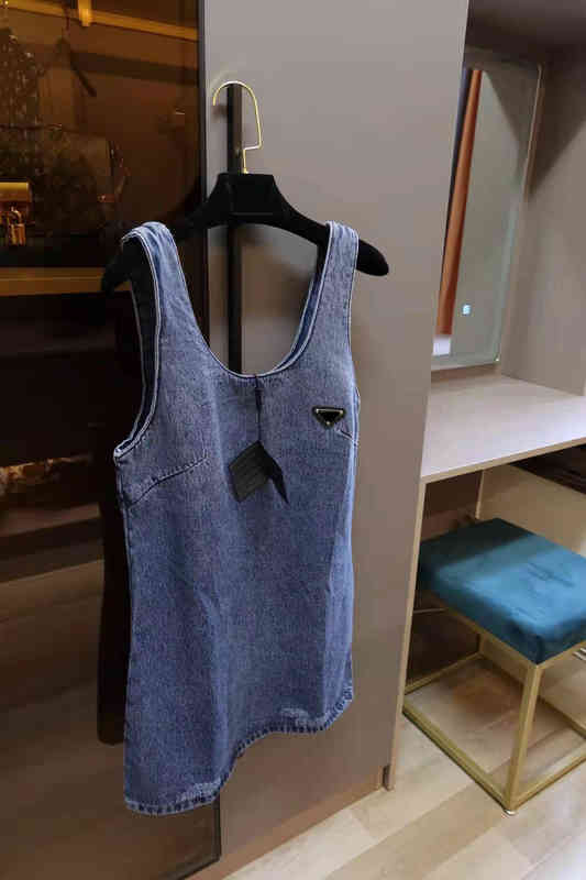 Casual Dresses Dress Women Fashion Denim Sleeveless And Short Sleeves Spring Outwears For Lady Slim With Zipper Letters Bag Belt Adjust Classic 6RWH, Customize
Casual Dresses Dress Women Fashion Denim Sleeveless And Short Sleeves Spring Outwears For Lady Slim With Zipper Letters Bag Belt Adjust Classic 6RWH, Customize