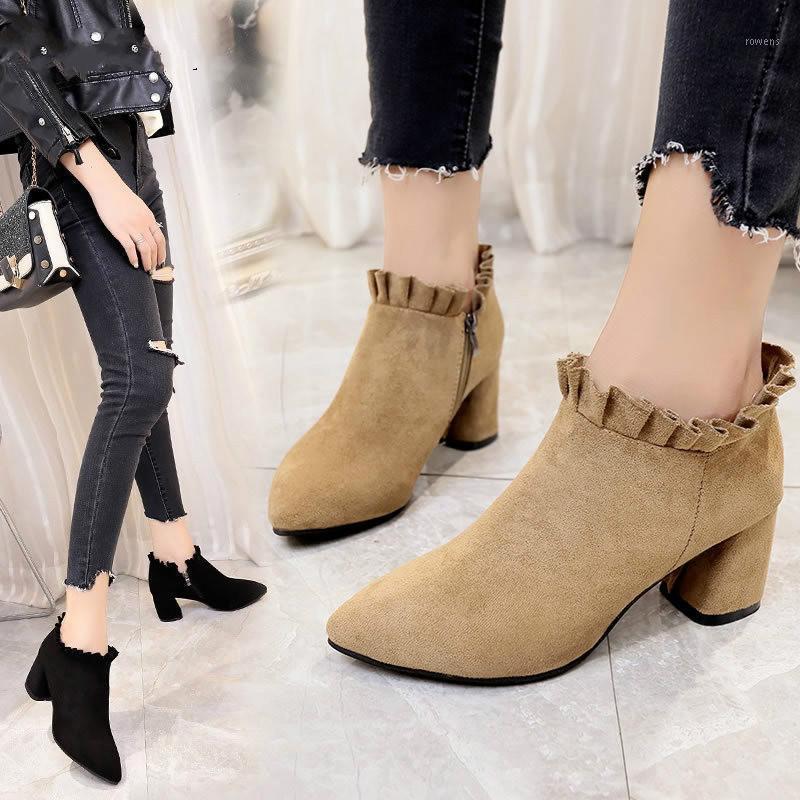 2021 Winter Shoes Woman Ruffles Boots Side Zip Ankle Boots Black High Heels botas mujer chunky Heels Bare botines1
2021 Winter Shoes Woman Ruffles Boots Side Zip Ankle Boots Black High Heels botas mujer chunky Heels Bare botines1