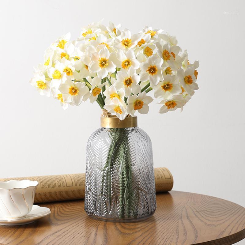 6pcs/Lot European-style Simulation Narcissus Flower Living Room Window Decoration Fake Flowers Wedding Scene Decor Daffodil 201, White
6pcs/Lot European-style Simulation Narcissus Flower Living Room Window Decoration Fake Flowers Wedding Scene Decor Daffodil 201, White