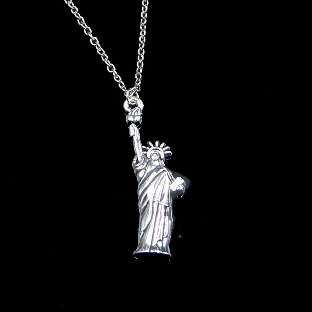 Fashion 49*14mm Statue Of Liberty New York Pendant Necklace Link Chain For Female Choker Necklace Creative Jewelry party Gift
Fashion 49*14mm Statue Of Liberty New York Pendant Necklace Link Chain For Female Choker Necklace Creative Jewelry party Gift