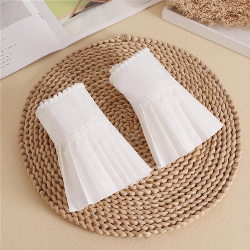 2020 Chiffon Fake Flare Sleeves Girls Pleated False Cuffs for Women Sweater Wrist Warmers Female White Horn Cuffs Accessories
2020 Chiffon Fake Flare Sleeves Girls Pleated False Cuffs for Women Sweater Wrist Warmers Female White Horn Cuffs Accessories